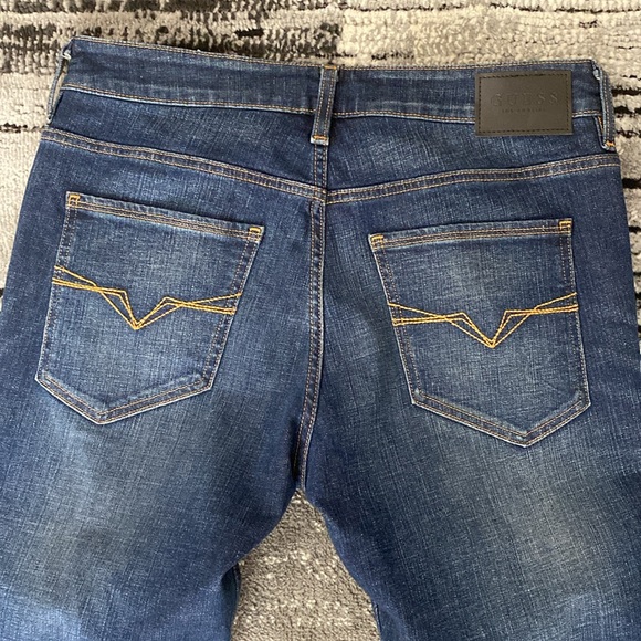 Like New - Men’s Guess Skinny Jeans 33/32 Worn Once - Picture 8 of 8